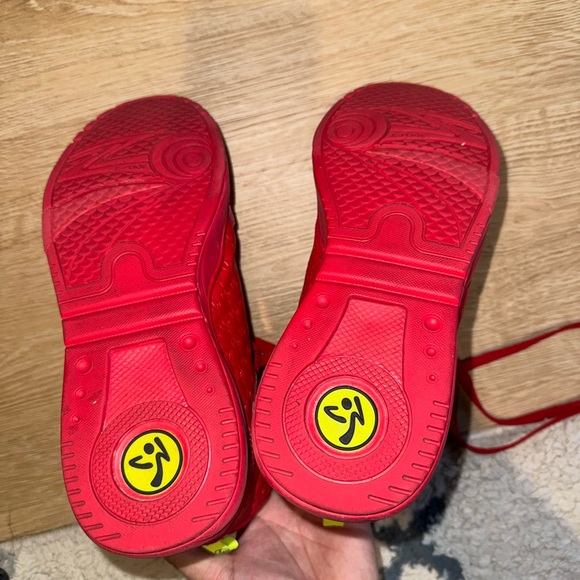 Zumba Fitness Red Athletic High-Tops with Lace-Up Design - Picture 5 of 5
